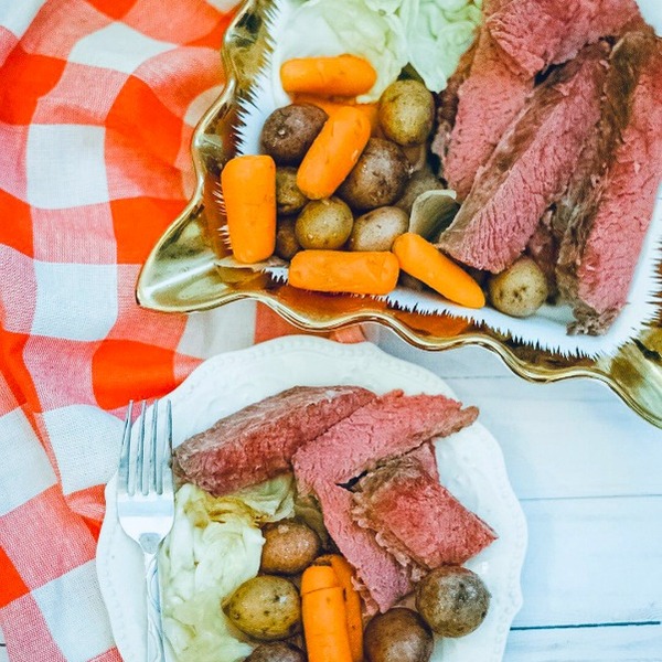 Old Fashioned Slow Cooker Corned Beef